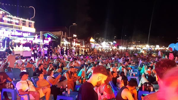 Dolunayın Peşinde: Koh Phangan Full Moon Party’ye
